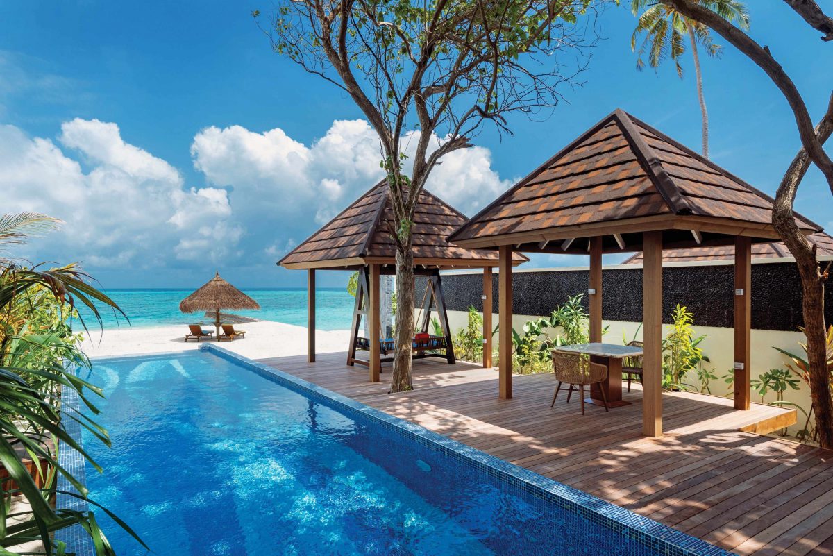 ATMOSPHERE-KANIFUSHI-MALDIVES-VILLAS-KANIFUSHI-GRAND-POOL-VILLA-POOL-VIEW-1200x801