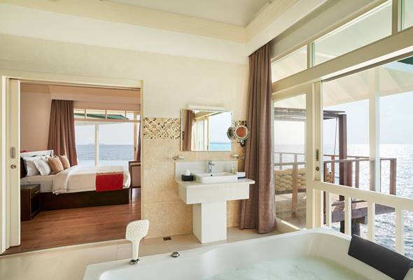 grand-water-pavilion-bathroom-1