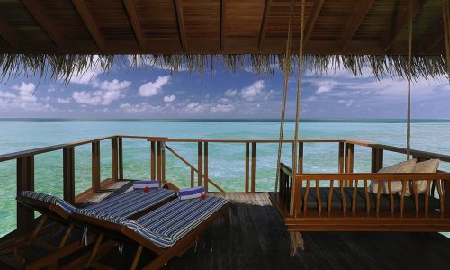 BO_8294-Water-Bungalow-Deck